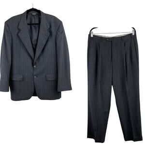 Bill Blass Gray Pinstripe Wool 2-Piece Suit Jacket 45R Pleated Trouser 34x30